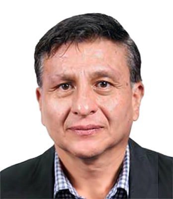 profee Fernando X. Rosas